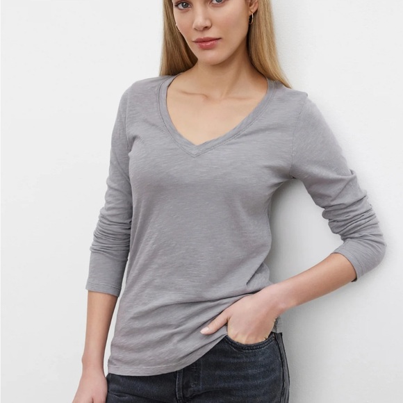Velvet by Graham & Spencer Tops - Velvet by Graham & Spencer Light Gray Long Sleeve Top